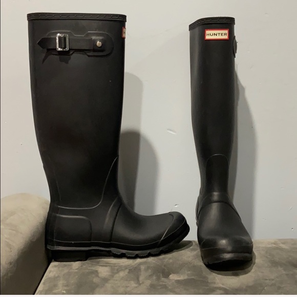 Hunter Women's Original Tall Waterproof Rain Boot - Picture 2 of 4